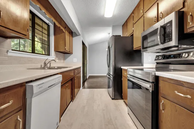 $1,950 | 6708 Chant Trail, Tallahassee, FL 32309