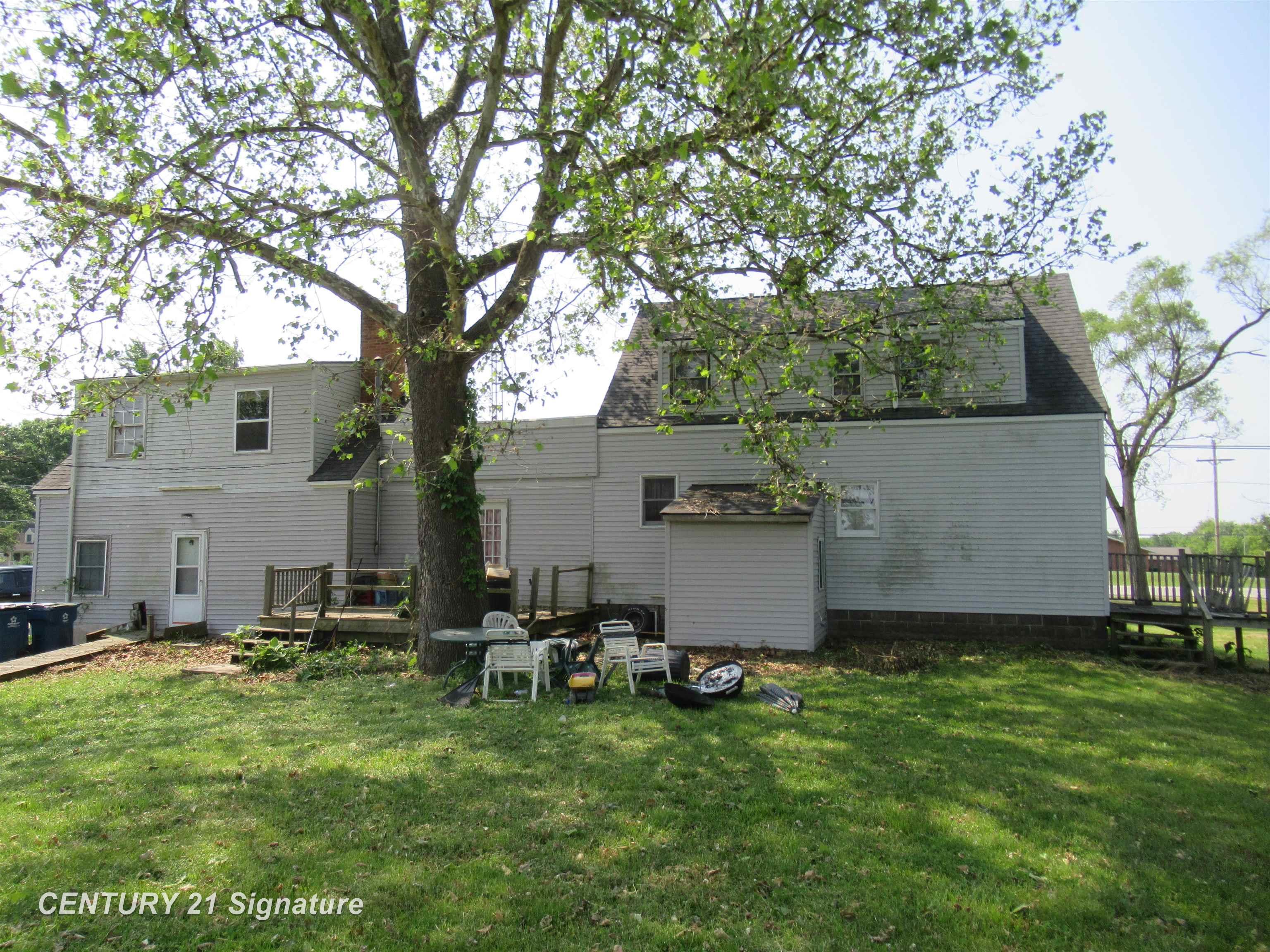 7300 Corunna Road Flint, MI 48532 - Photo 4 of 10 50179132-d4236548-3ffb-4bb9-99b5-85f3c09fb897.JPG