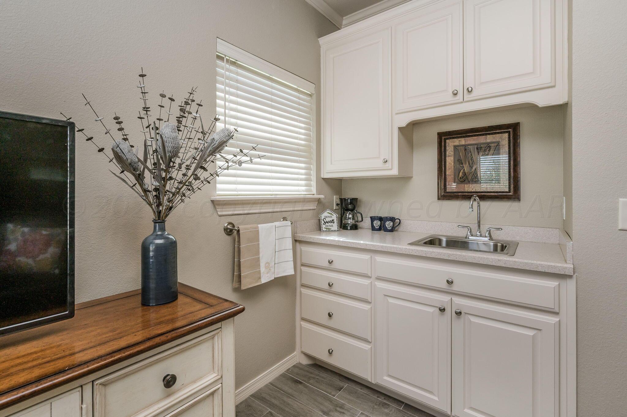 17751 White Wing Road Canyon, TX 79015 - Photo 20 of 49 Mother In Law Suite-2