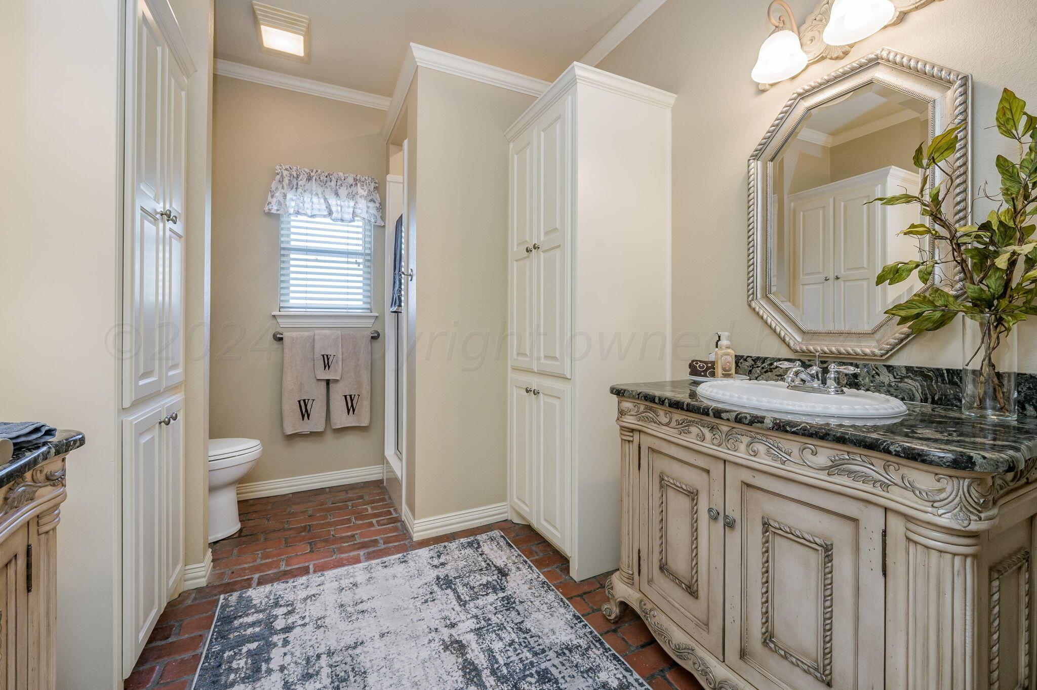 17751 White Wing Road Canyon, TX 79015 - Photo 30 of 49 Hall Bathroom
