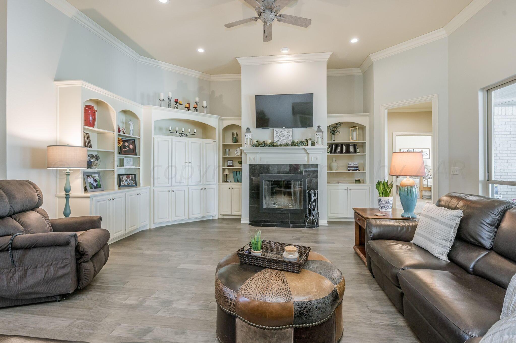 17751 White Wing Road Canyon, TX 79015 - Photo 9 of 49 Living Room-4