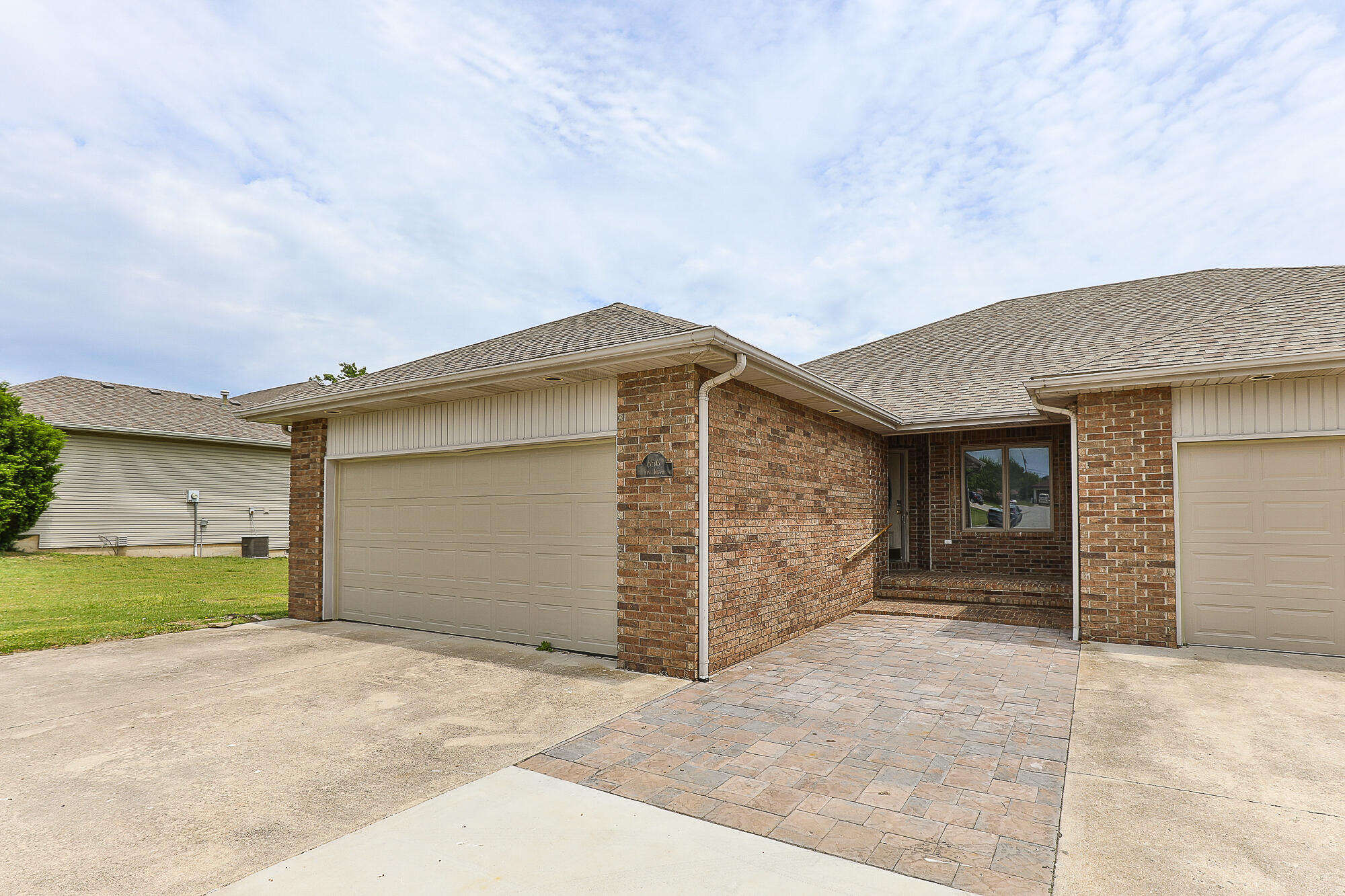 654-656 Pine Ridge Street Marshfield, MO 65706 - Photo 36 of 68 656 Front view