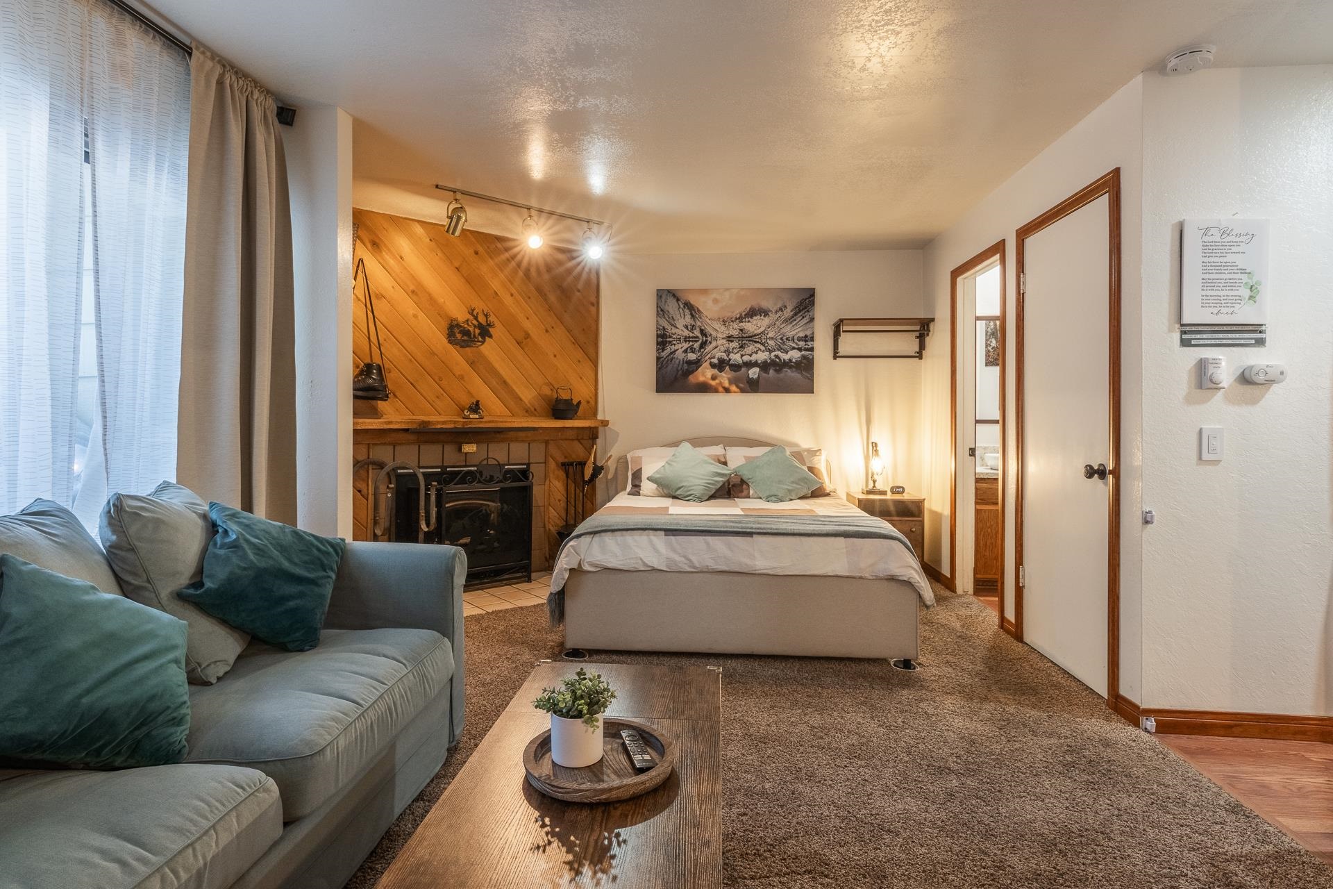 2289 Sierra Nevada Road, Unit G3 Mammoth Lakes, CA 93546 - Photo 13 of 32 Gallery Image 13