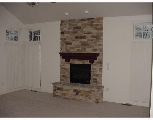 306 Buffalo Ridge Road Canonsburg, PA 15317 - Photo 8 of 18 Den/Family/Great Room.