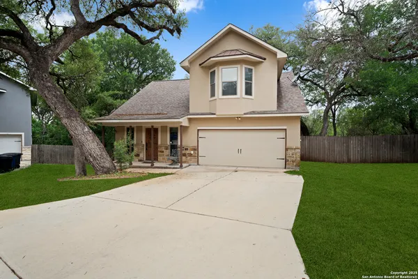 $2,295 | 635 Bluffside Drive, New Braunfels, TX 78130