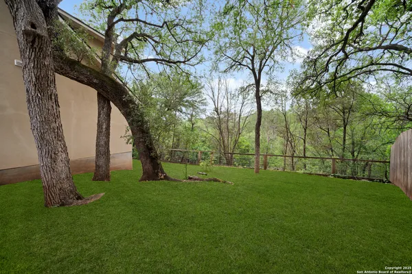 $2,295 | 635 Bluffside Drive, New Braunfels, TX 78130