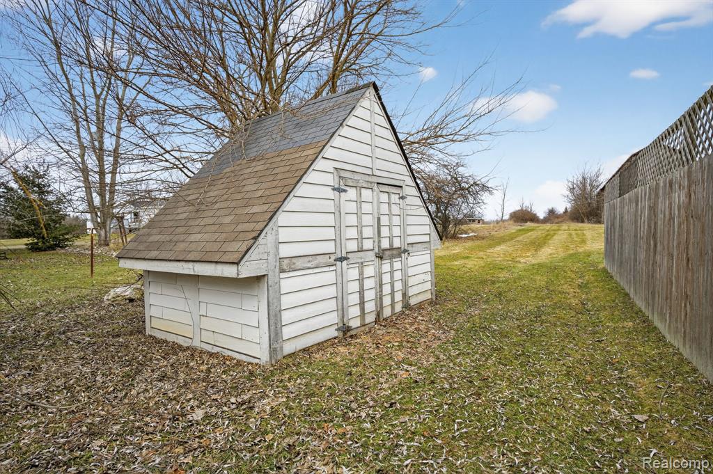 6074 Lennon Road Swartz Creek, MI 48473 - Photo 37 of 46 Gallery Image 37