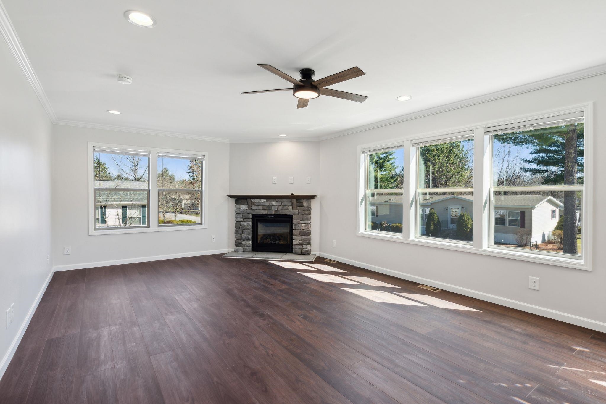 108 A Eagle Drive Rochester, NH 03868 - Photo 3 of 29