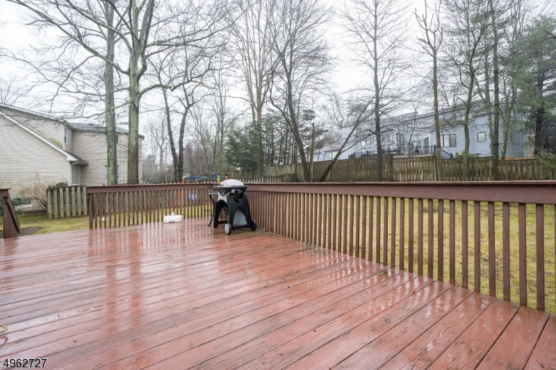 25 Baker Road Livingston, NJ 07039 - Photo 14 of 15