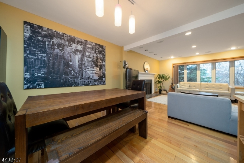 25 Baker Road Livingston, NJ 07039 - Photo 4 of 15