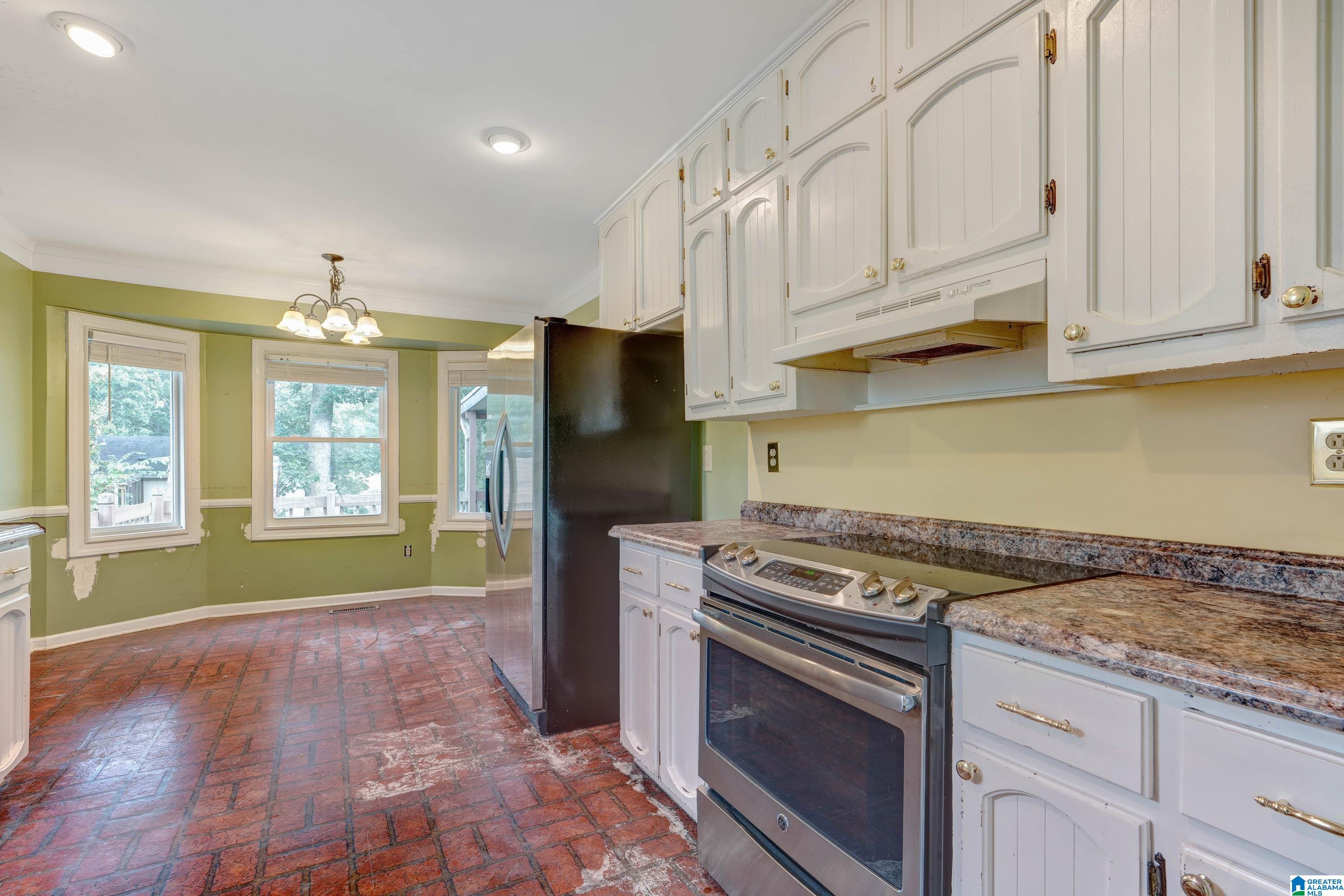 1457 Caribbean Circle Alabaster, AL 35007 - Photo 10 of 27