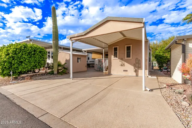 $1,300 | 17200 West Bell Road, Unit 125, Surprise, AZ 85374