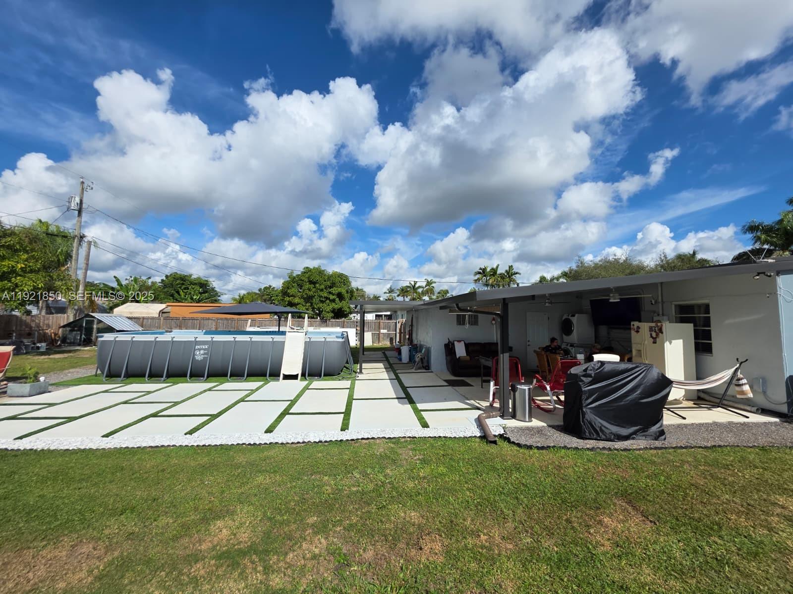30232 Southwest 172nd Avenue Homestead, FL 33030 - Photo 6 of 31 a view of a outdoor space