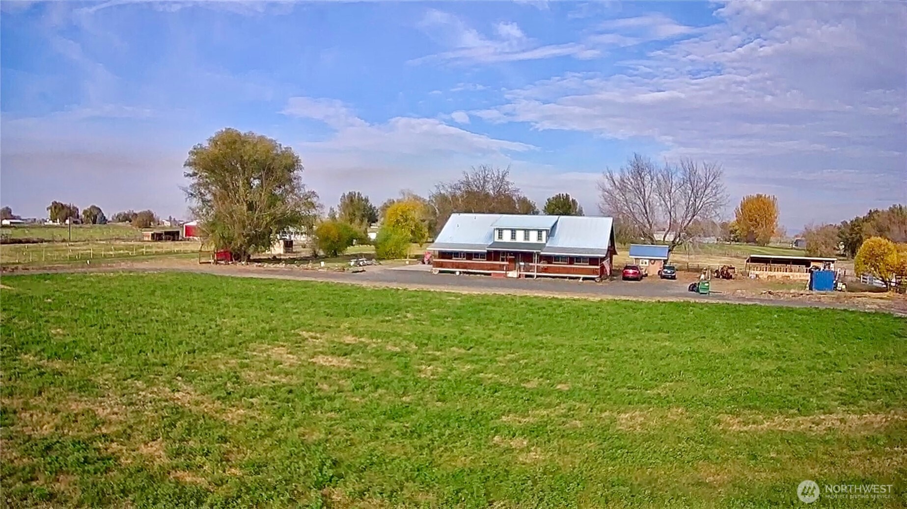 161802 West Buena Vista Road Prosser, WA 99350 - Photo 2 of 21 a view of a garden with houses