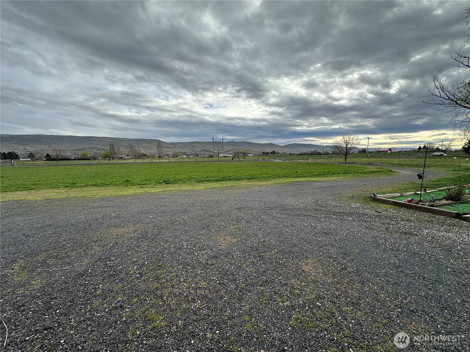 161802 West Buena Vista Road Prosser, WA 99350 - Photo 40 of 40 a view of outdoor space with city view