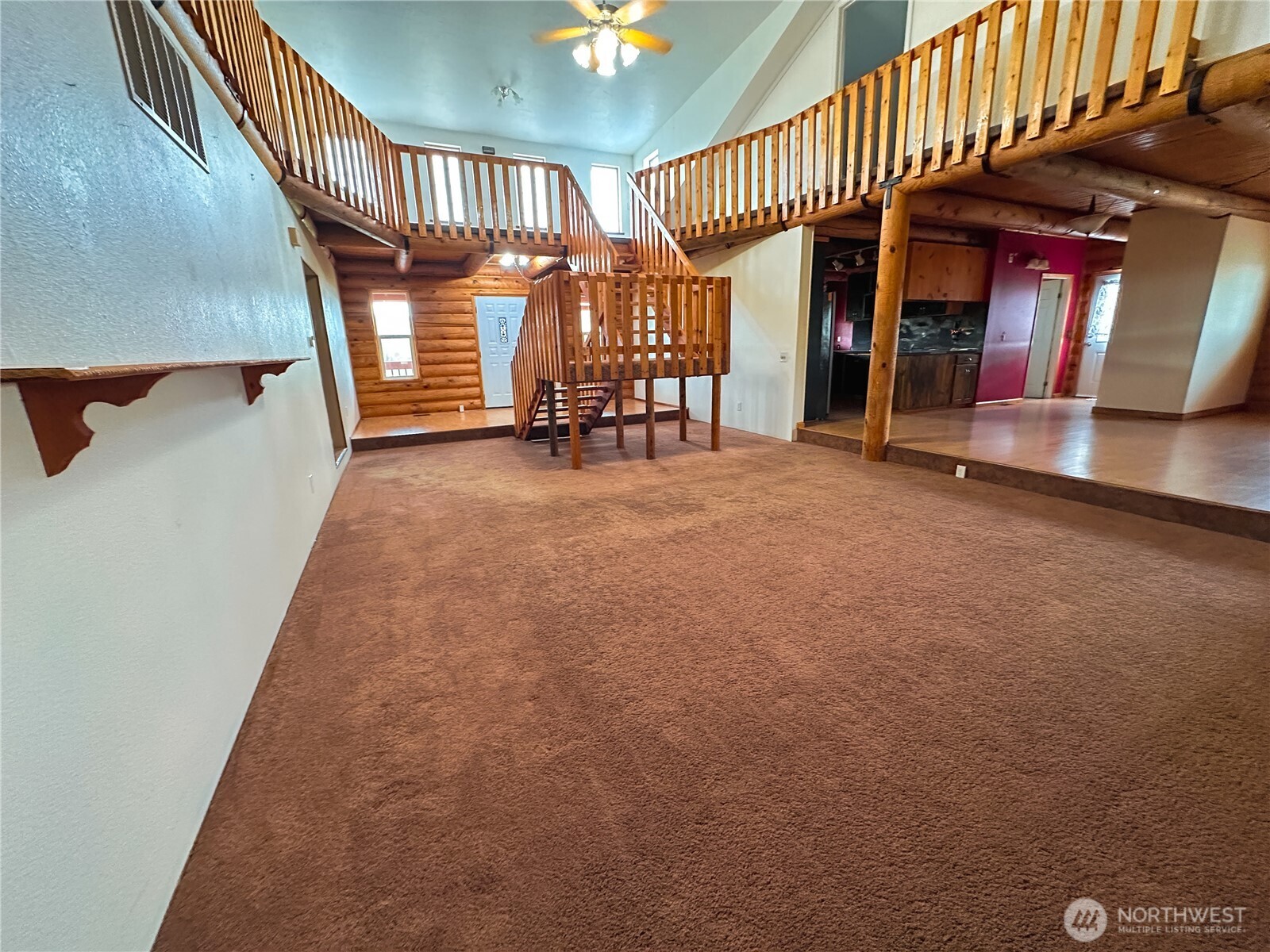 161802 West Buena Vista Road Prosser, WA 99350 - Photo 7 of 40 an entryway with a livingroom
