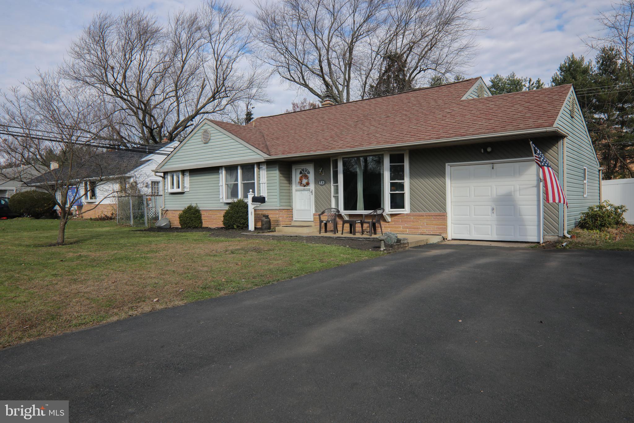685 Cypress Road Warminster, PA 18974 - Photo 1 of 41 Great Split Level in Warminster