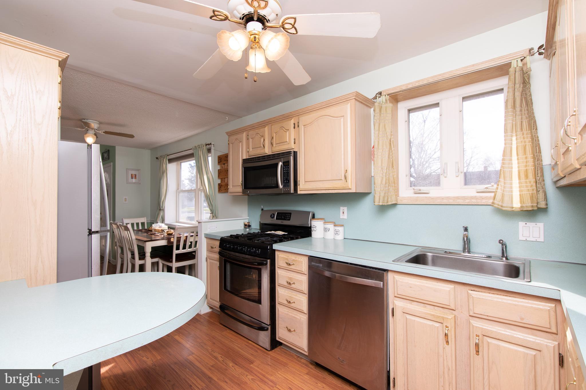 685 Cypress Road Warminster, PA 18974 - Photo 13 of 41 Gallery Image 13