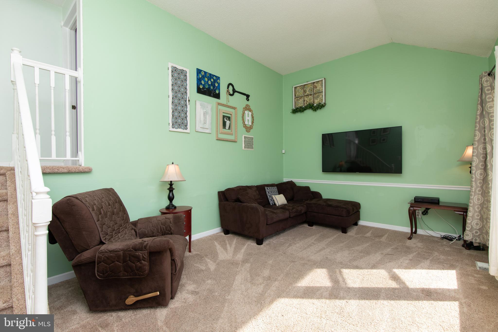 685 Cypress Road Warminster, PA 18974 - Photo 6 of 41 Gallery Image 6