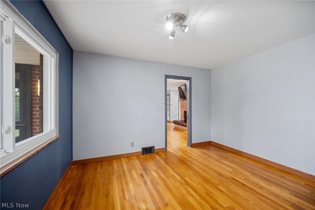 1287 Garman Road Akron, OH 44313 - Photo 13 of 29 Third bedroom with excellent natural light from large windows