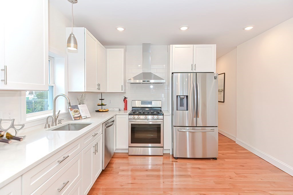583 Main Street, Unit 583 Medford, MA 02155 - Photo 11 of 31