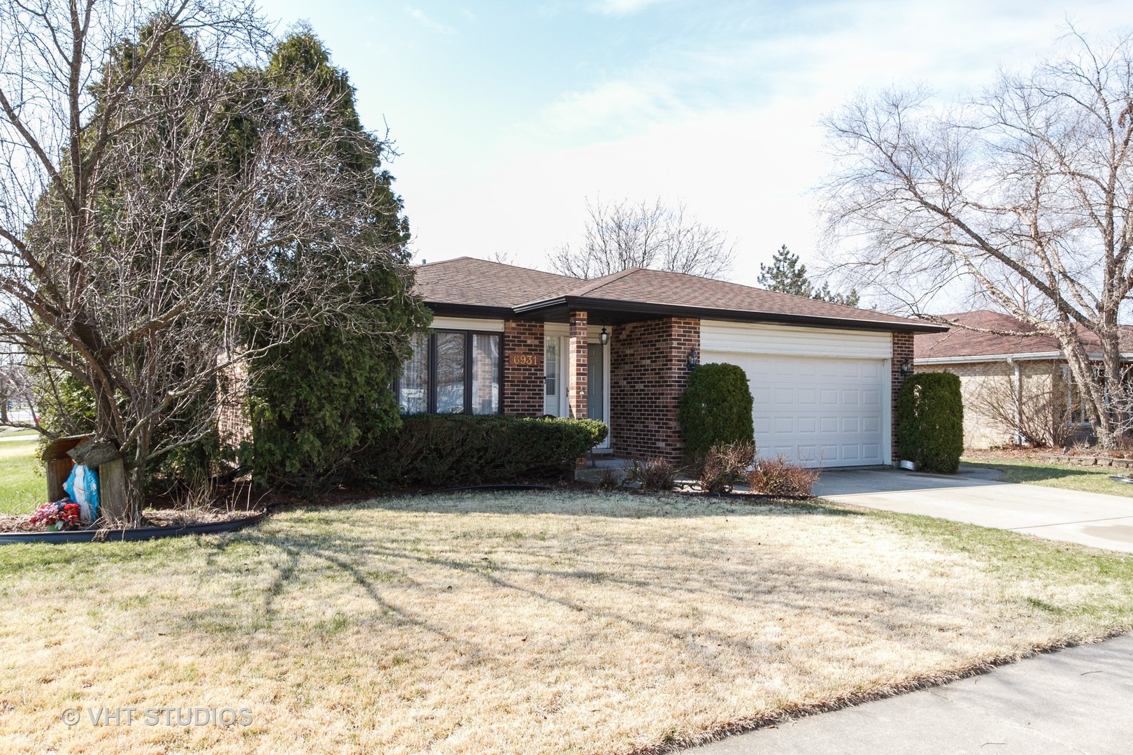 6931 Coachwood Trail Tinley Park, IL 60477 - Photo 1 of 11 a view of a house with a yard