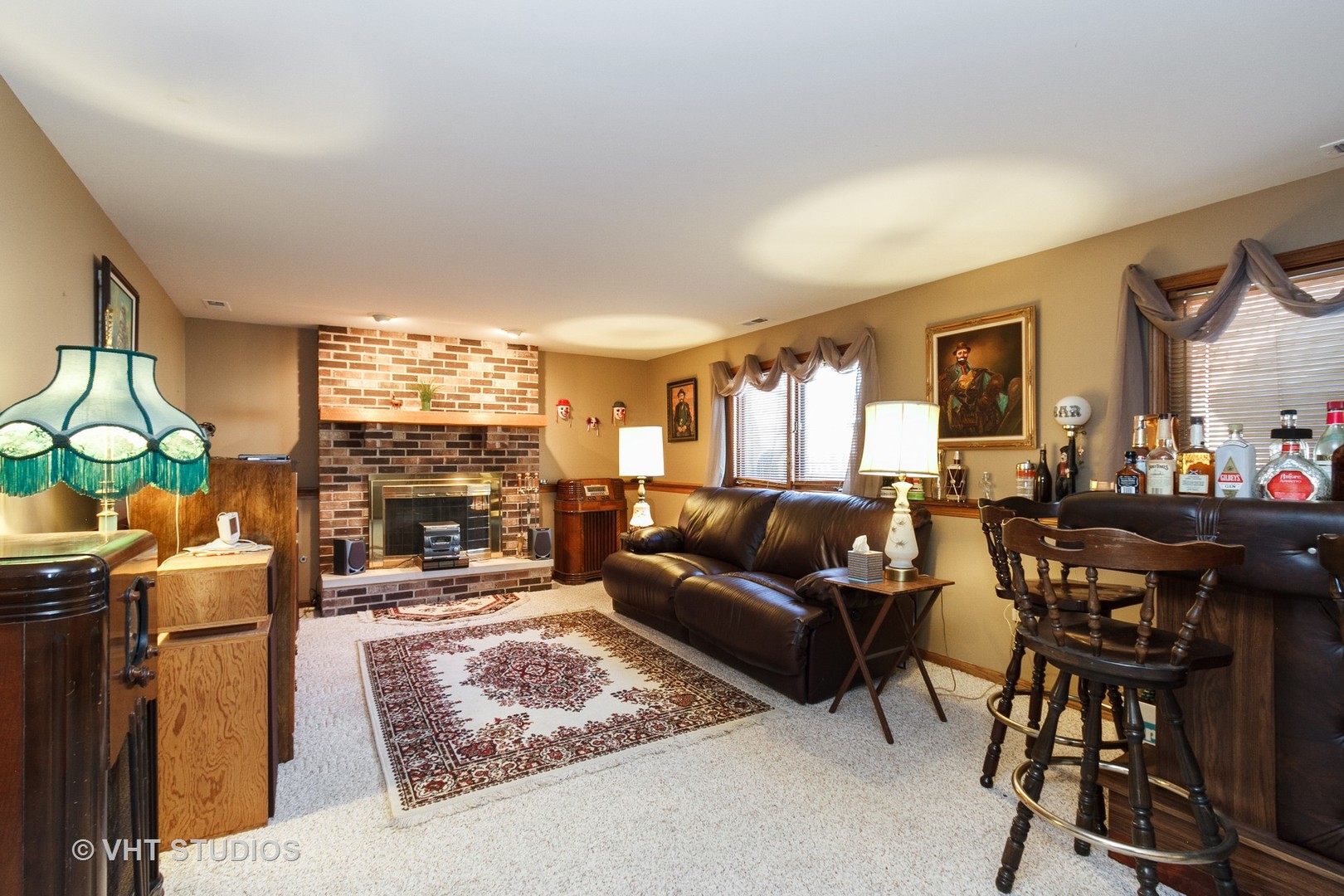 6931 Coachwood Trail Tinley Park, IL 60477 - Photo 5 of 11 a living room with furniture and a fireplace