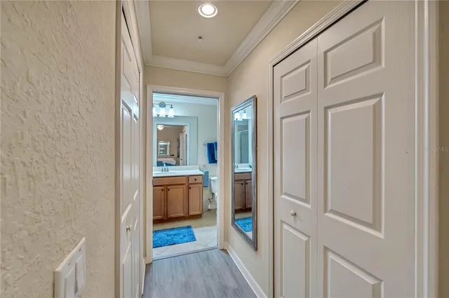 $1,799 | 7019 River Hammock Drive, Unit 202, Bradenton, FL 34212