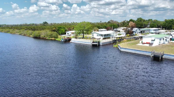 $395,000 | 7902 Southeast 95th Trail, Okeechobee, FL 34974
