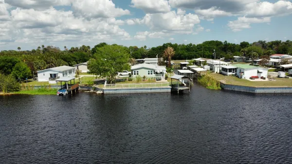 $395,000 | 7902 Southeast 95th Trail, Okeechobee, FL 34974