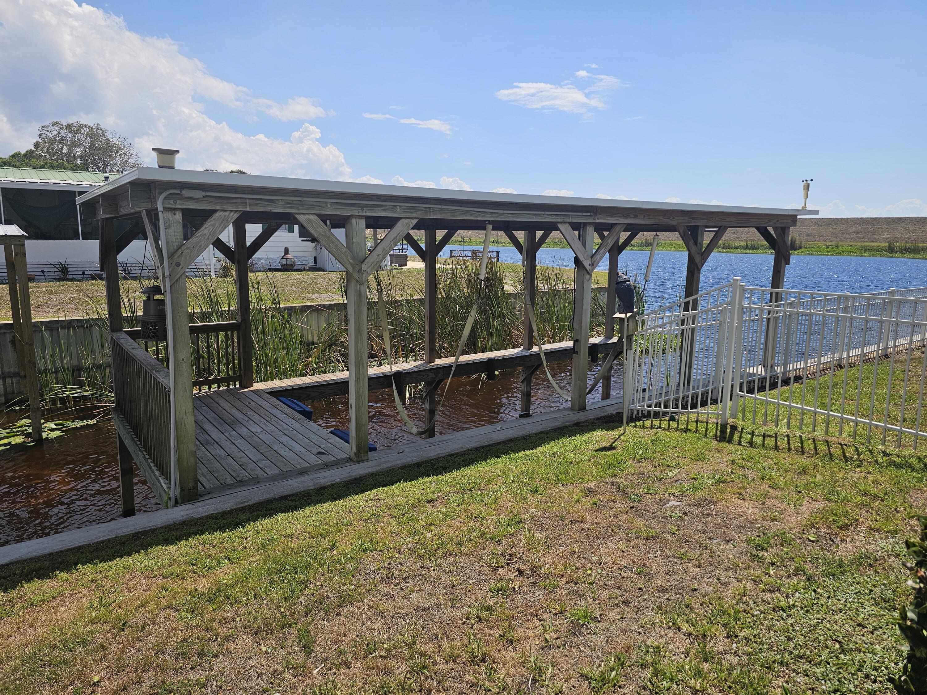 7902 Southeast 95th Trail Okeechobee, FL 34974 - Photo 4 of 36 a view of swimming pool