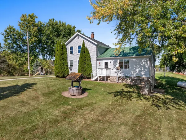 $649,900 | 12024 Point Creek Road, Meeme, WI 53063