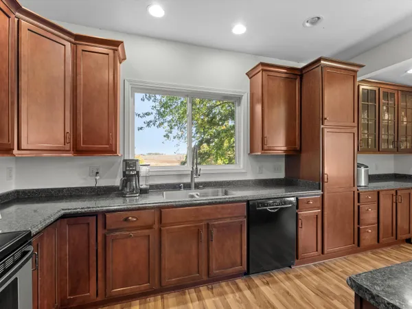 $649,900 | 12024 Point Creek Road, Meeme, WI 53063