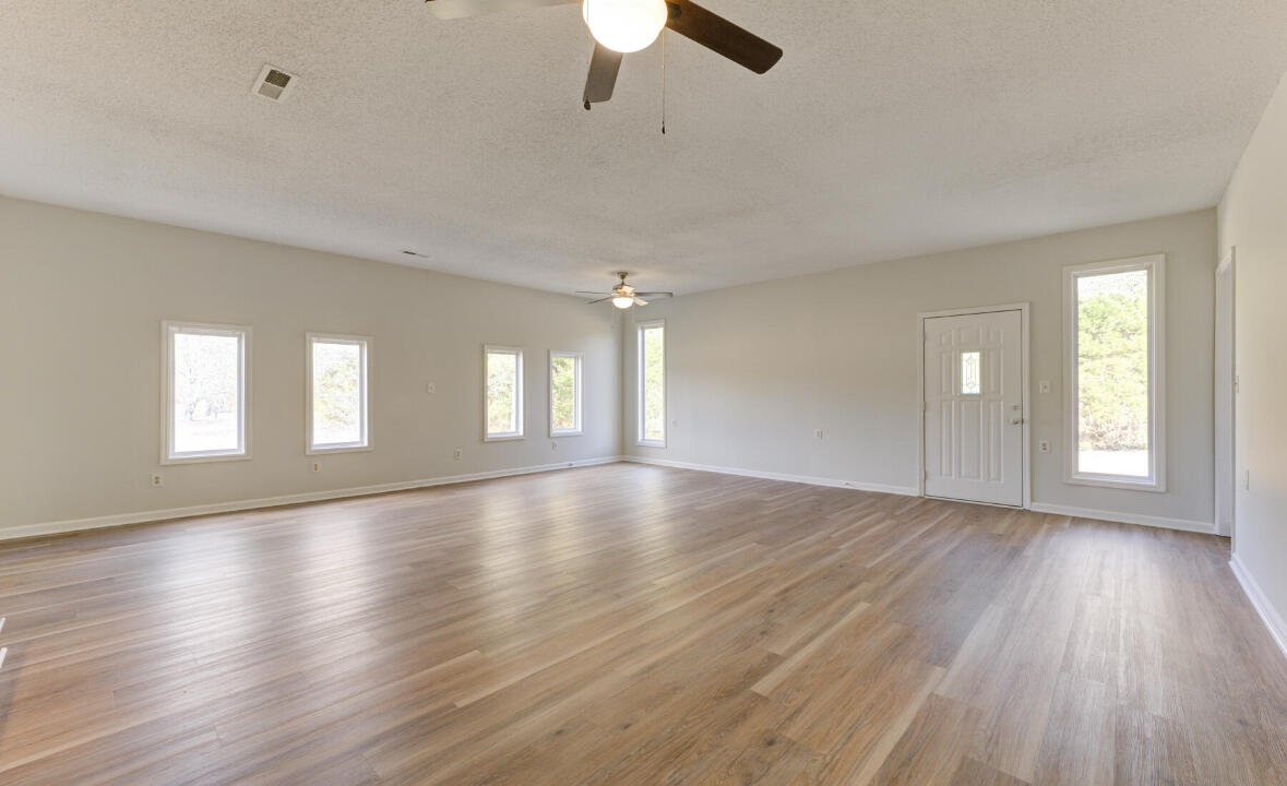 135 Green Acres Road Harleyville, SC 29448 - Photo 3 of 8 IMG_0926