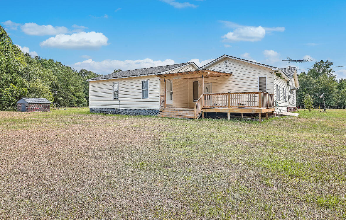 135 Green Acres Road Harleyville, SC 29448 - Photo 6 of 8 IMG_0929