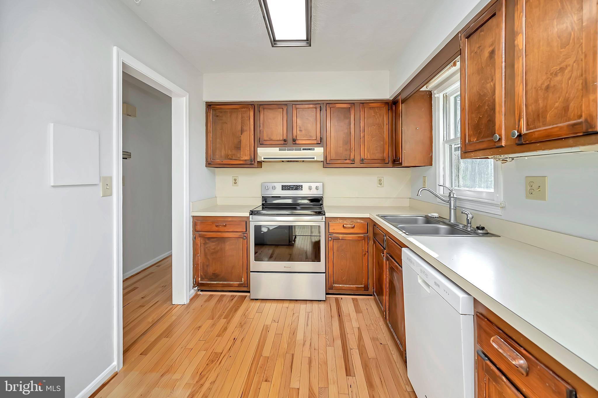 1191 Woodstock Road King George, VA 22485 - Photo 10 of 54 Gallery Image 10