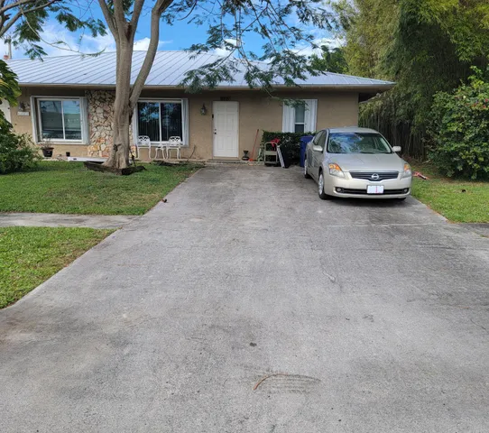 $2,600 | 6221 Allen Street, Jupiter, FL 33458