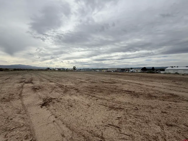 $750 | 3050 Aerotech Place, Montrose, CO 81401