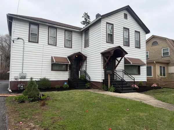 $329,900 | 404 Sherman Street, Joliet, IL 60433