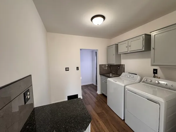 $329,900 | 404 Sherman Street, Joliet, IL 60433