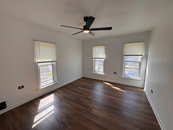 $329,900 | 404 Sherman Street, Joliet, IL 60433