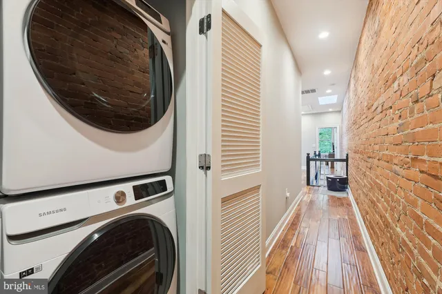 $4,700 | 141 T Street Northwest, Washington, DC 20001