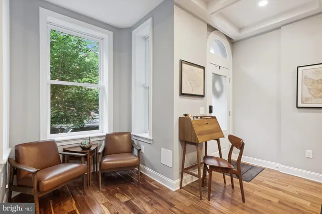 $4,700 | 141 T Street Northwest, Washington, DC 20001