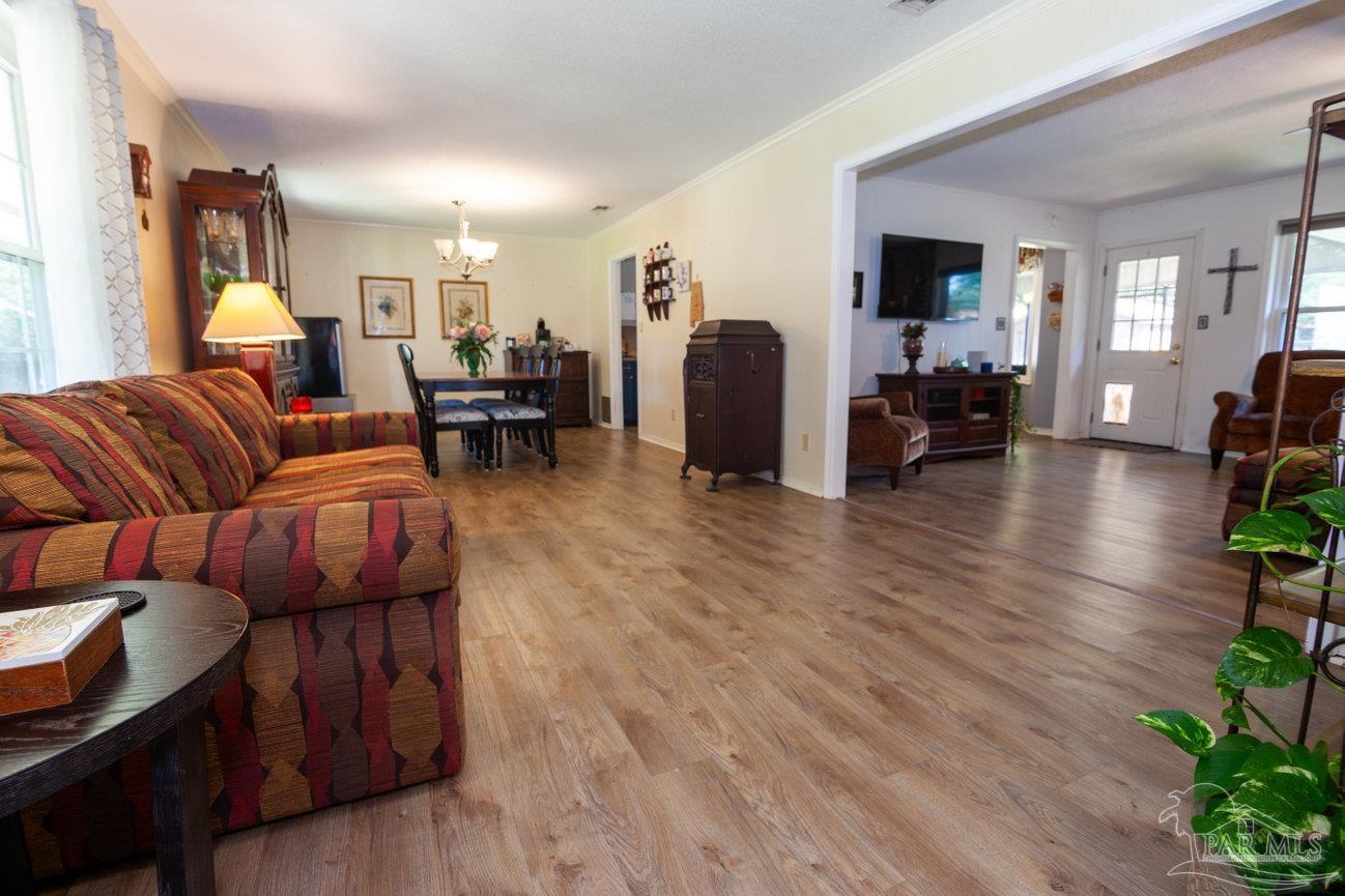 3860 Collingswood Road Pensacola, FL 32514 - Photo 4 of 33