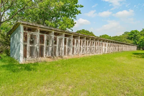 $3,412,500 | 5544 Fm 927 Walnut Springs, Walnut Springs, TX 76690