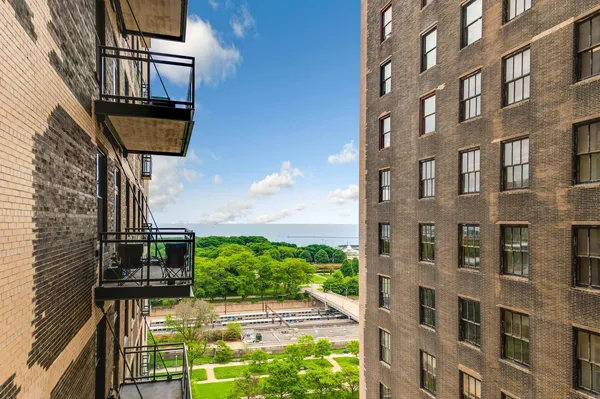 $3,300 | 310 South Michigan Avenue, Unit 1207, Chicago, IL 60604