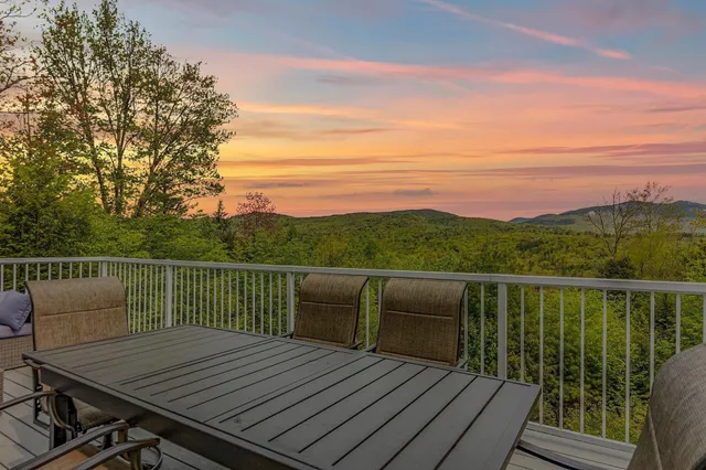 $1,750,000 | 11 Weeping Birches Lane, Thornton, NH 03285