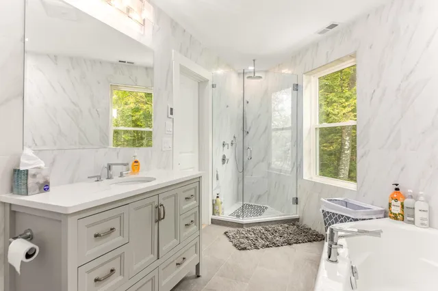 $1,750,000 | 11 Weeping Birches Lane, Thornton, NH 03285