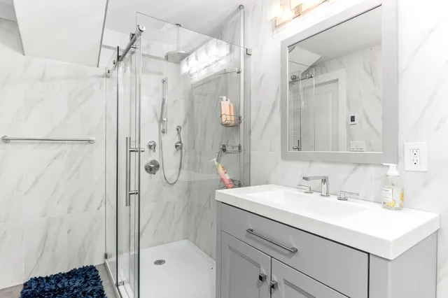 $1,750,000 | 11 Weeping Birches Lane, Thornton, NH 03285