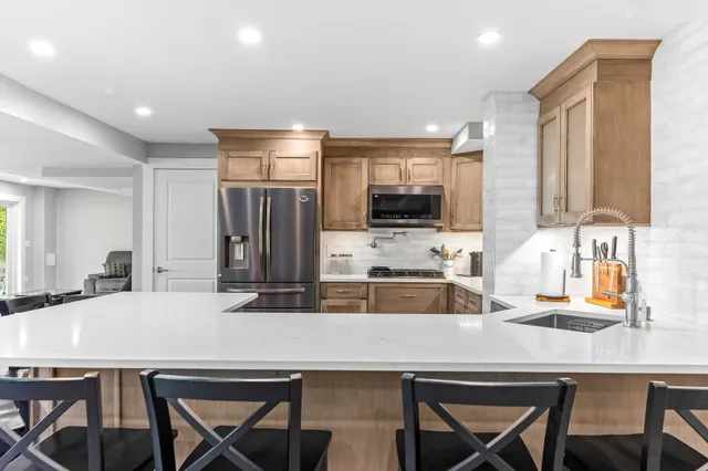 $1,750,000 | 11 Weeping Birches Lane, Thornton, NH 03285